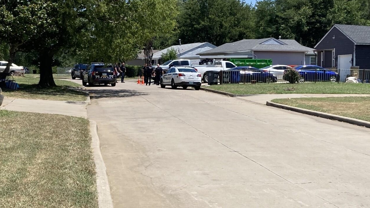 Police Outside the Owasso Area Home 1
