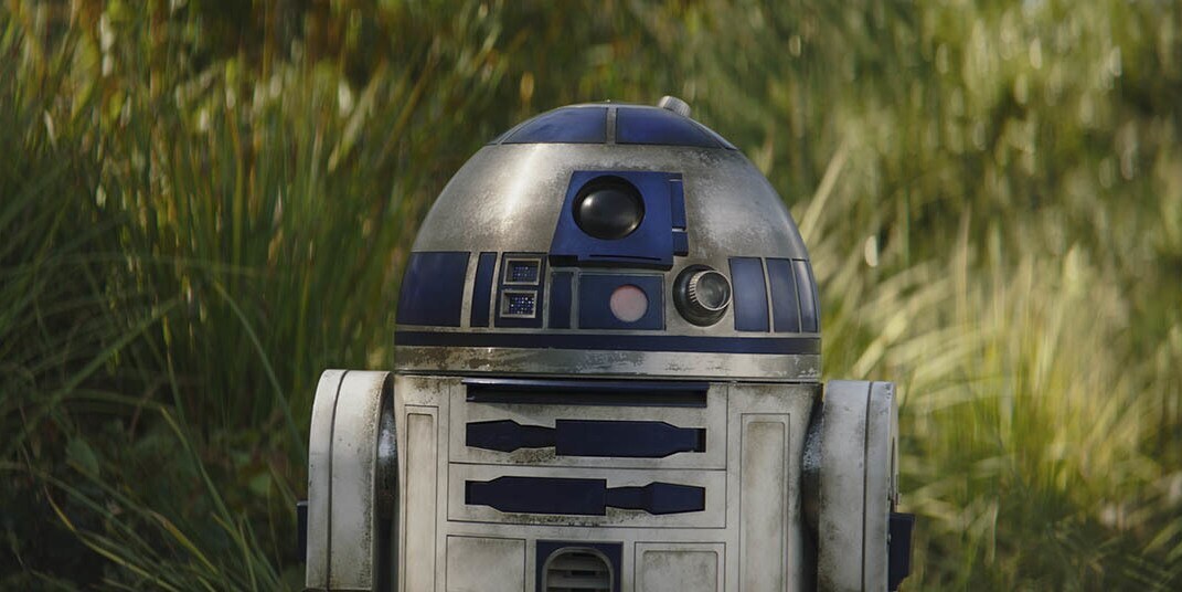 R2 D2