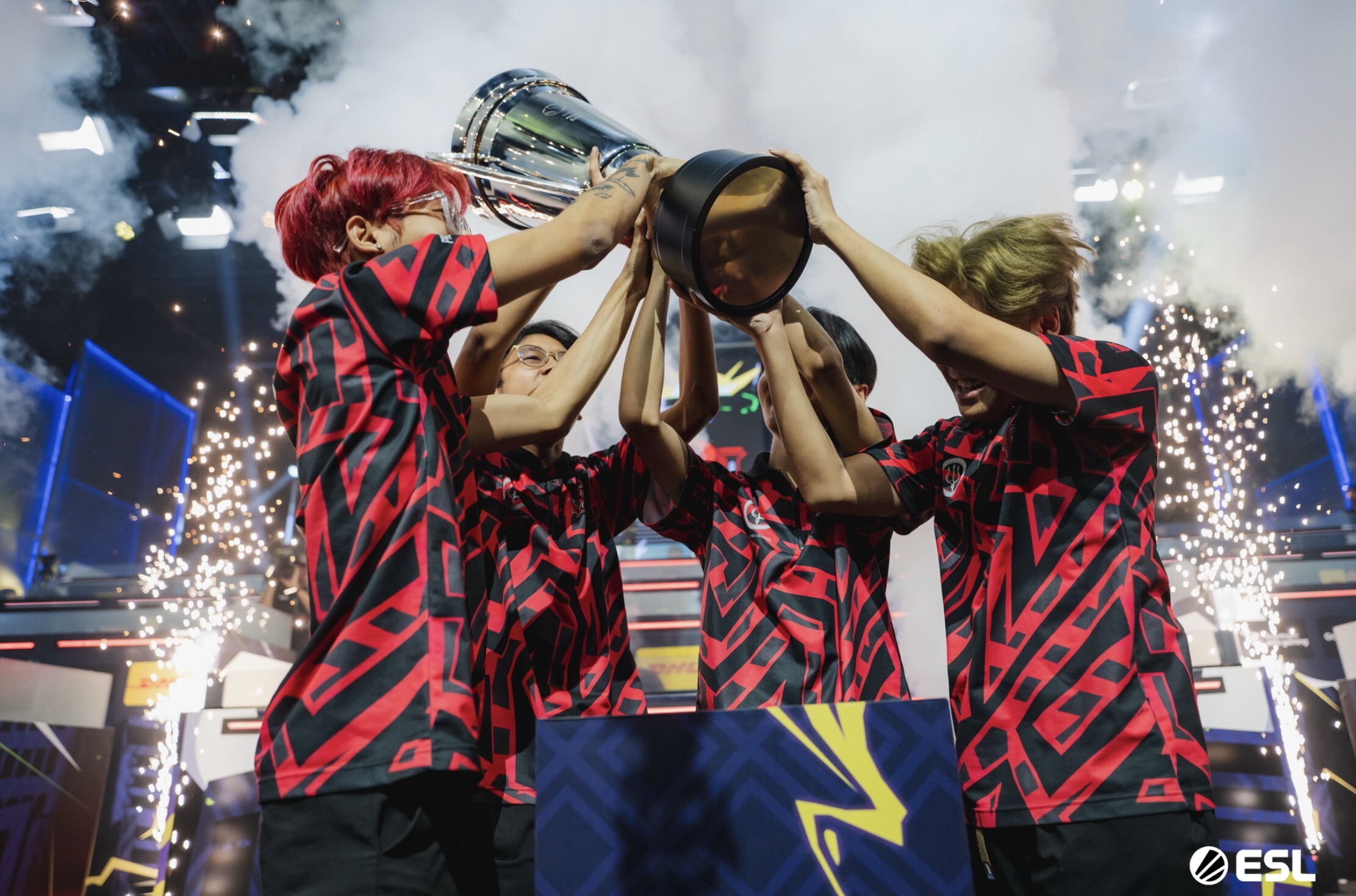 Reverse Red Free Fire Esports