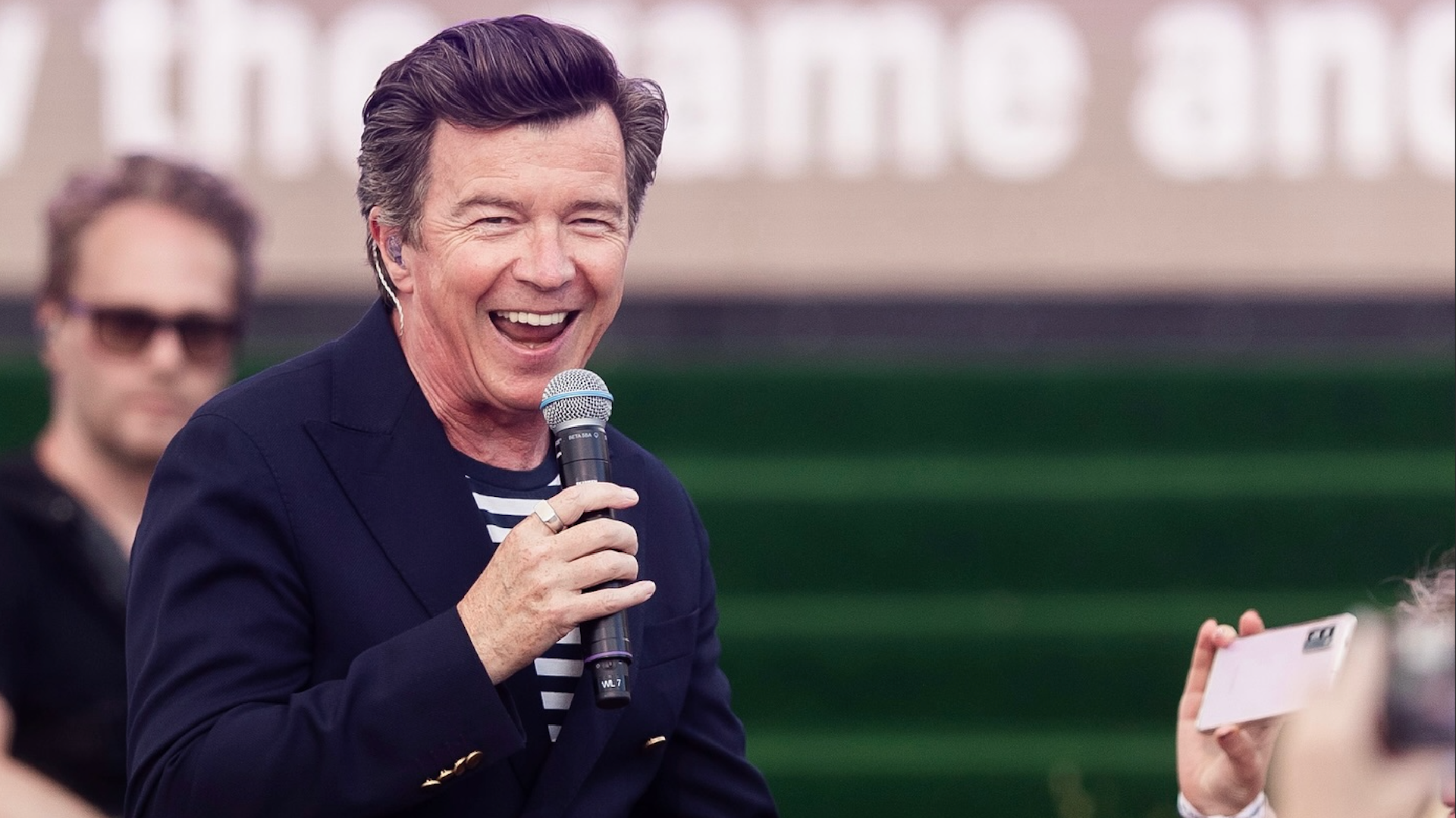 Rick Astley 02 Facebook