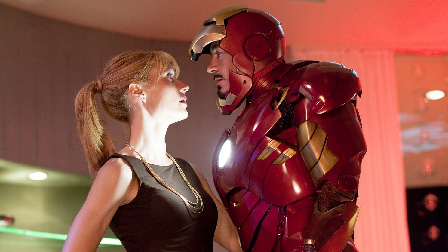 Robert Downey Jr and Gwyneth Paltrow Iron Man 1