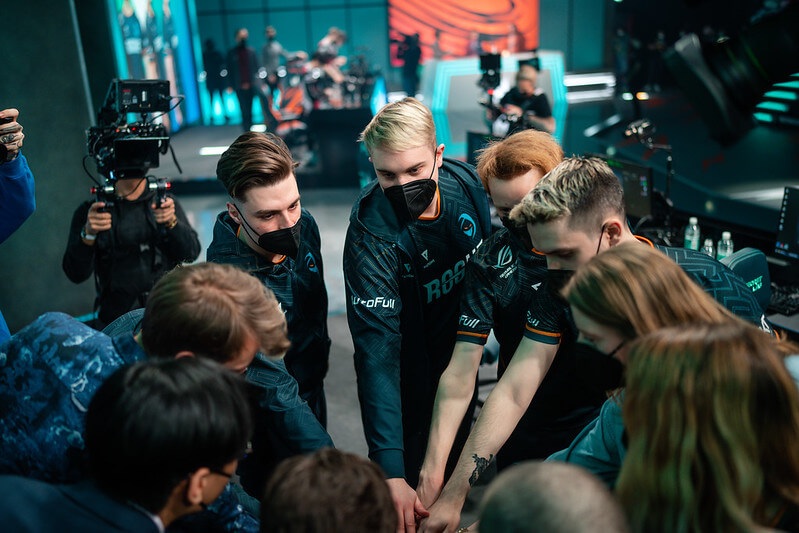 Rogue Huddle 2503