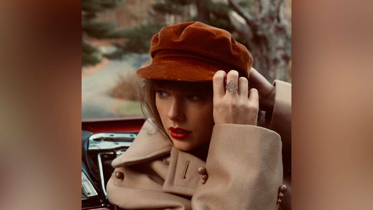 T Swizzle Red