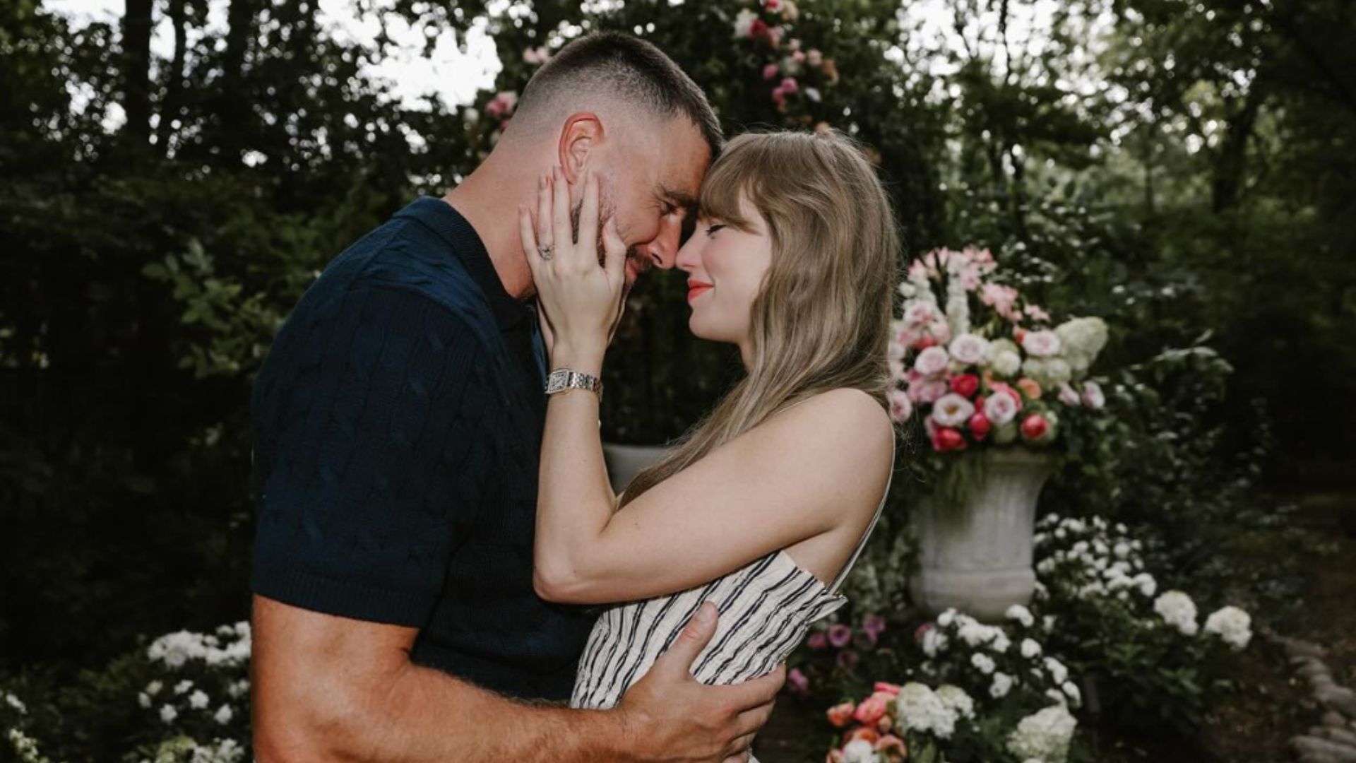 Taylor Swift Engagement 01 Instagram