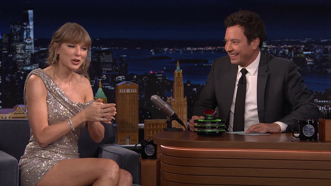 Taylor Swift on The Tonight show Starring Jimmy Kimmel 25 TN