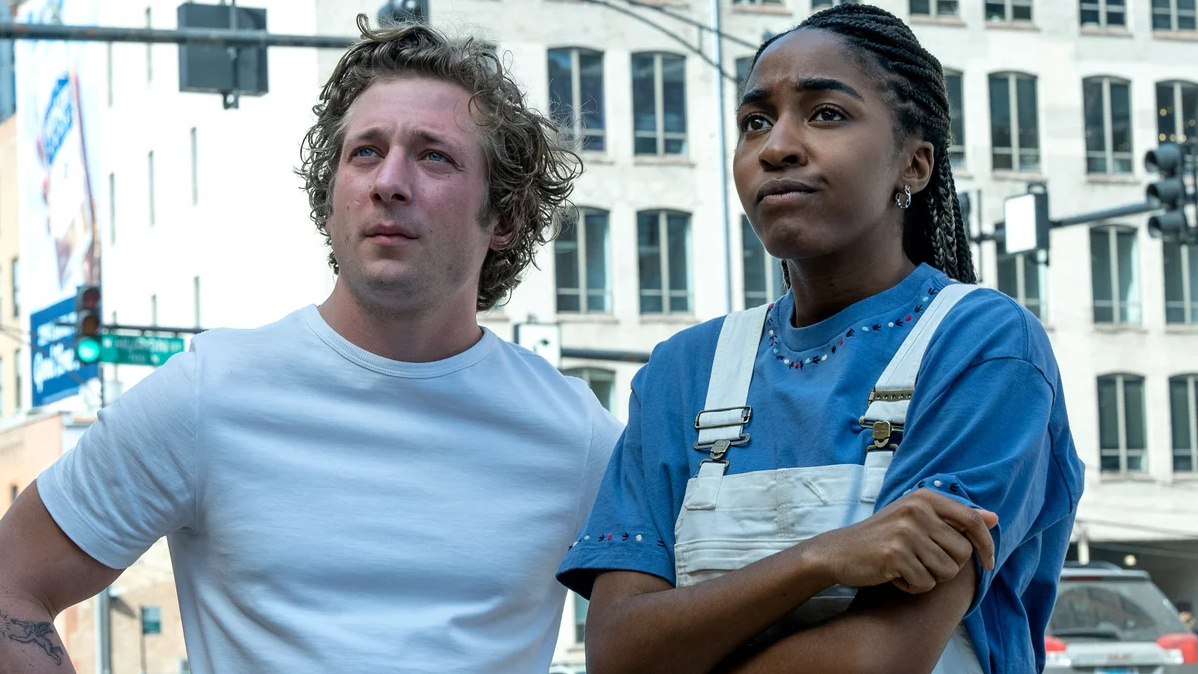 The Bear 2022 cropped processed by imagy