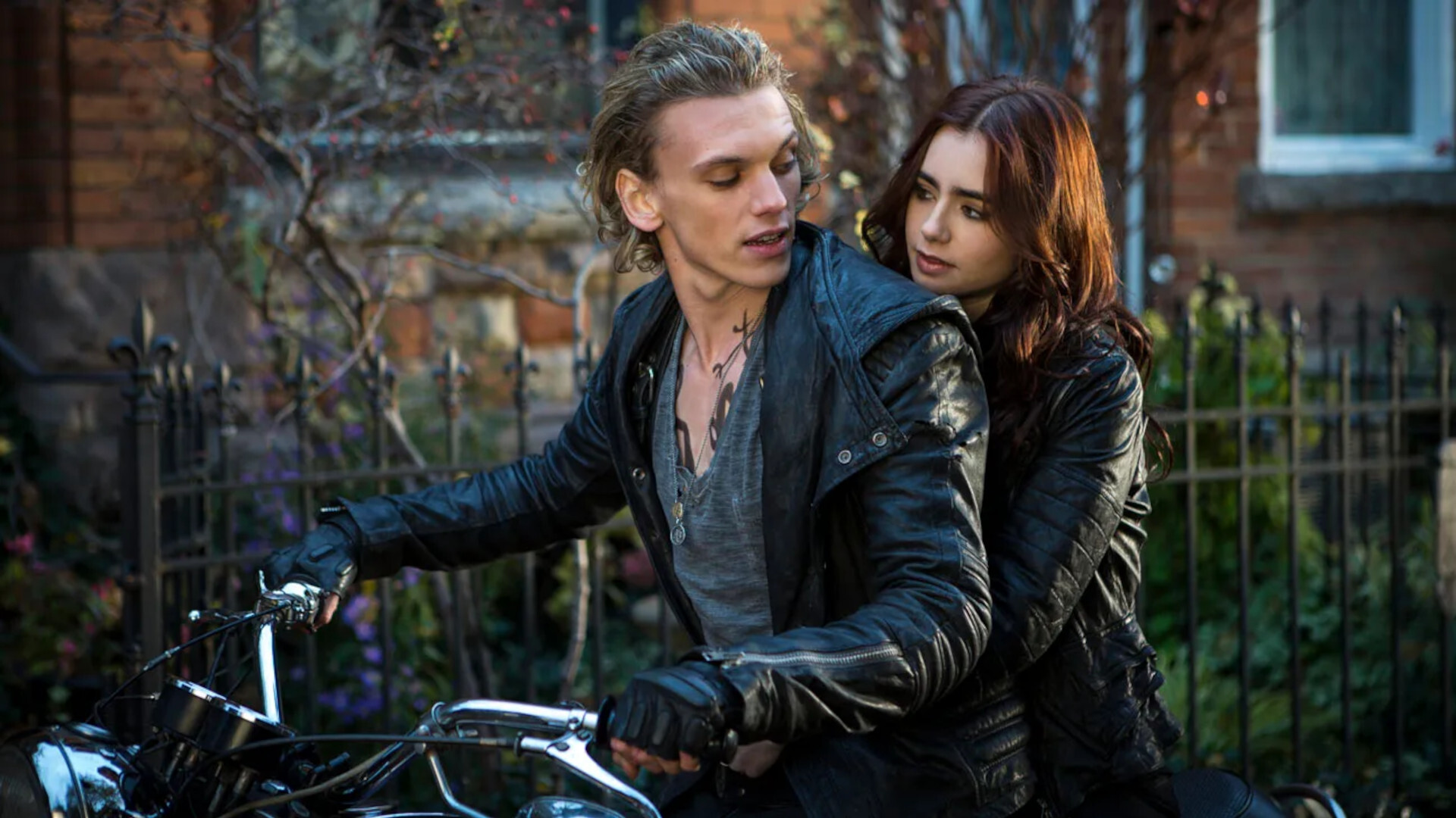 The Mortal Instruments City of Bones 2013