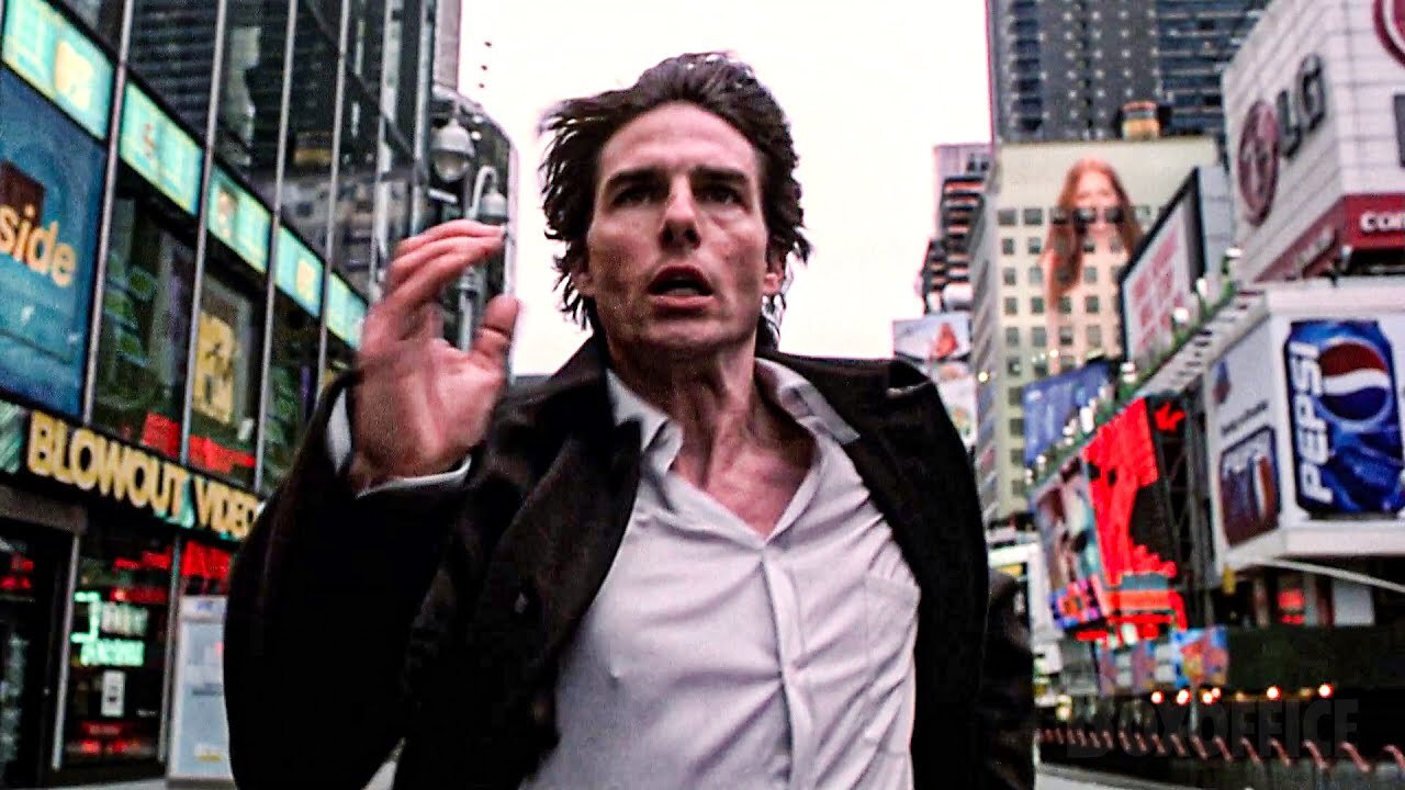 Tom Cruise In Times Square Vanilla Sky 2001
