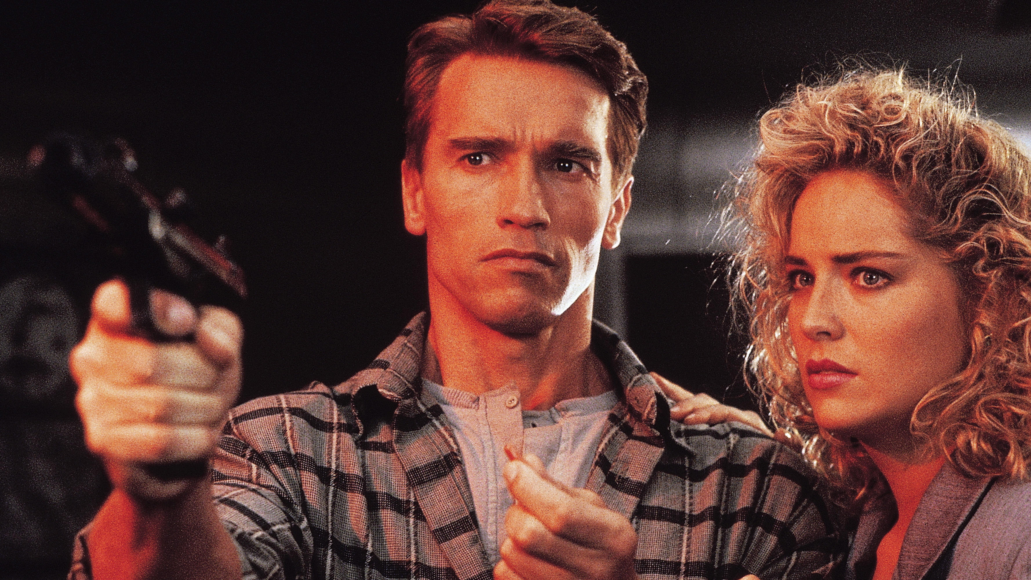 Total Recall 1990 cropped processed by imagy