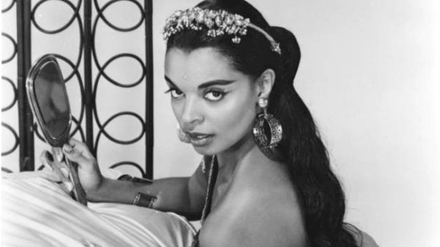 Vera Frances waterloo road cropped processed by imagy