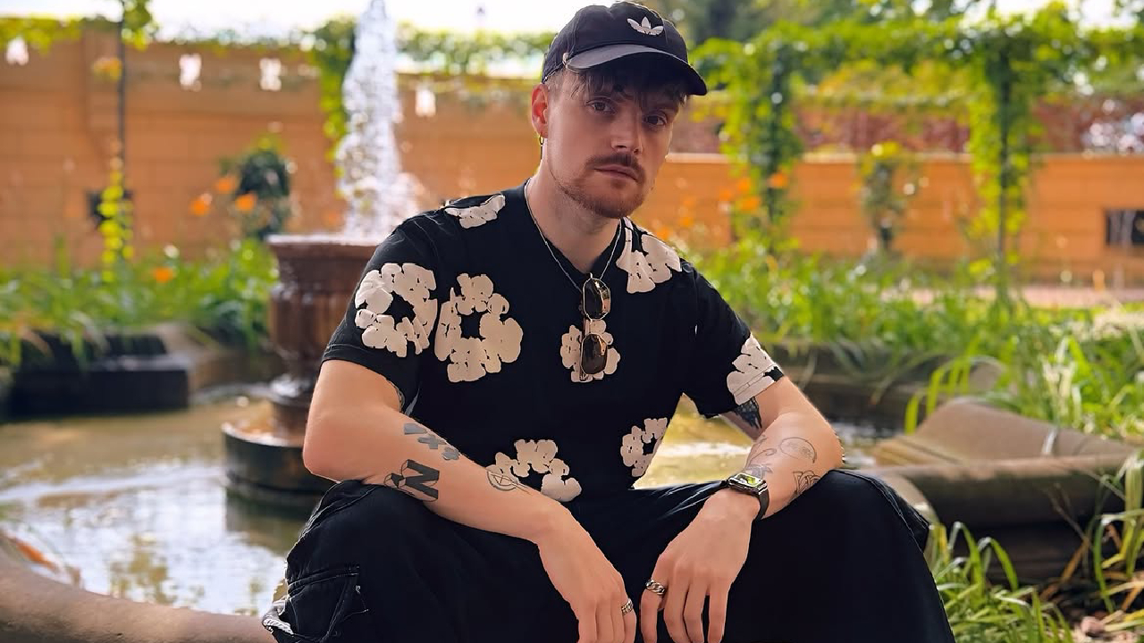 Vik Instagram 4