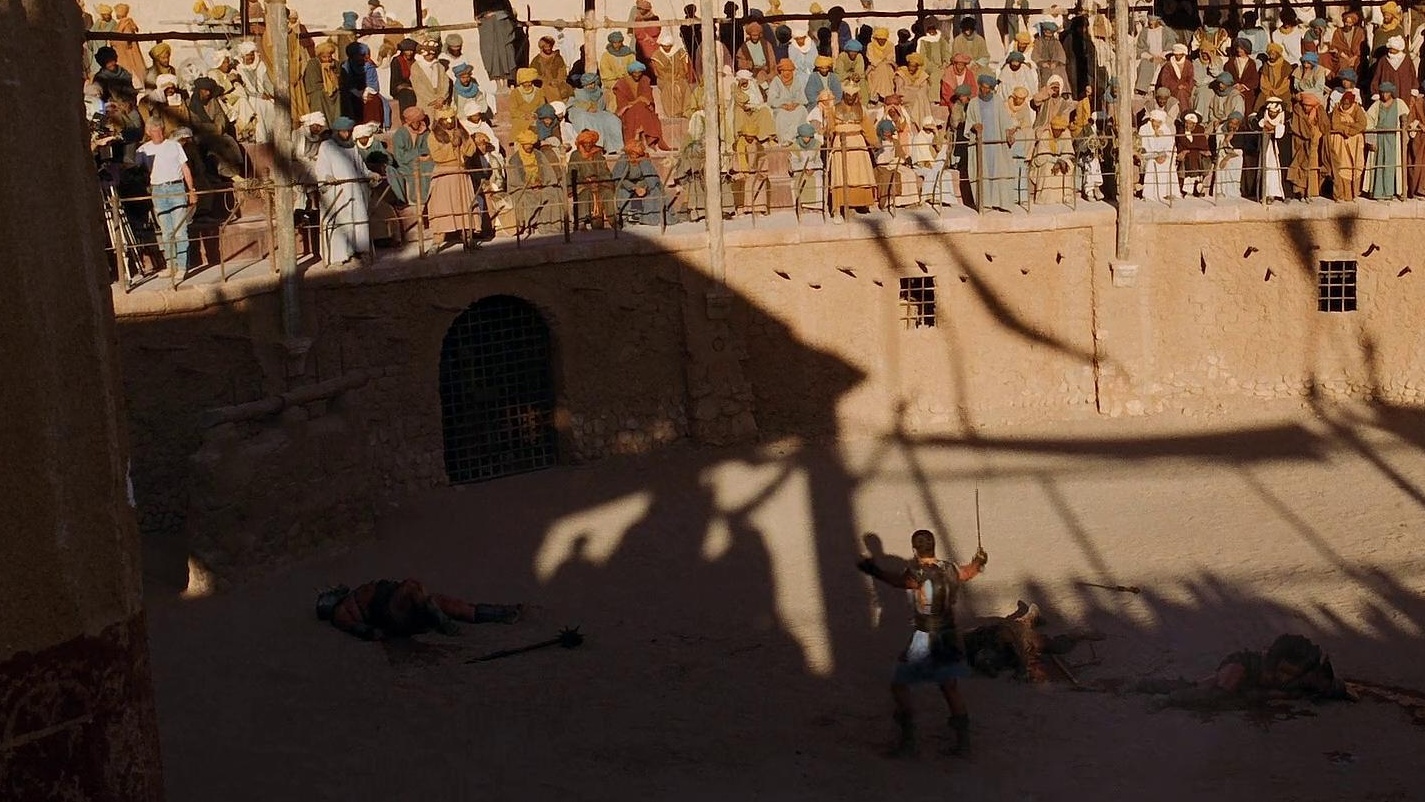 Visible stunt equipment in Gladiator cropped processed by imagy