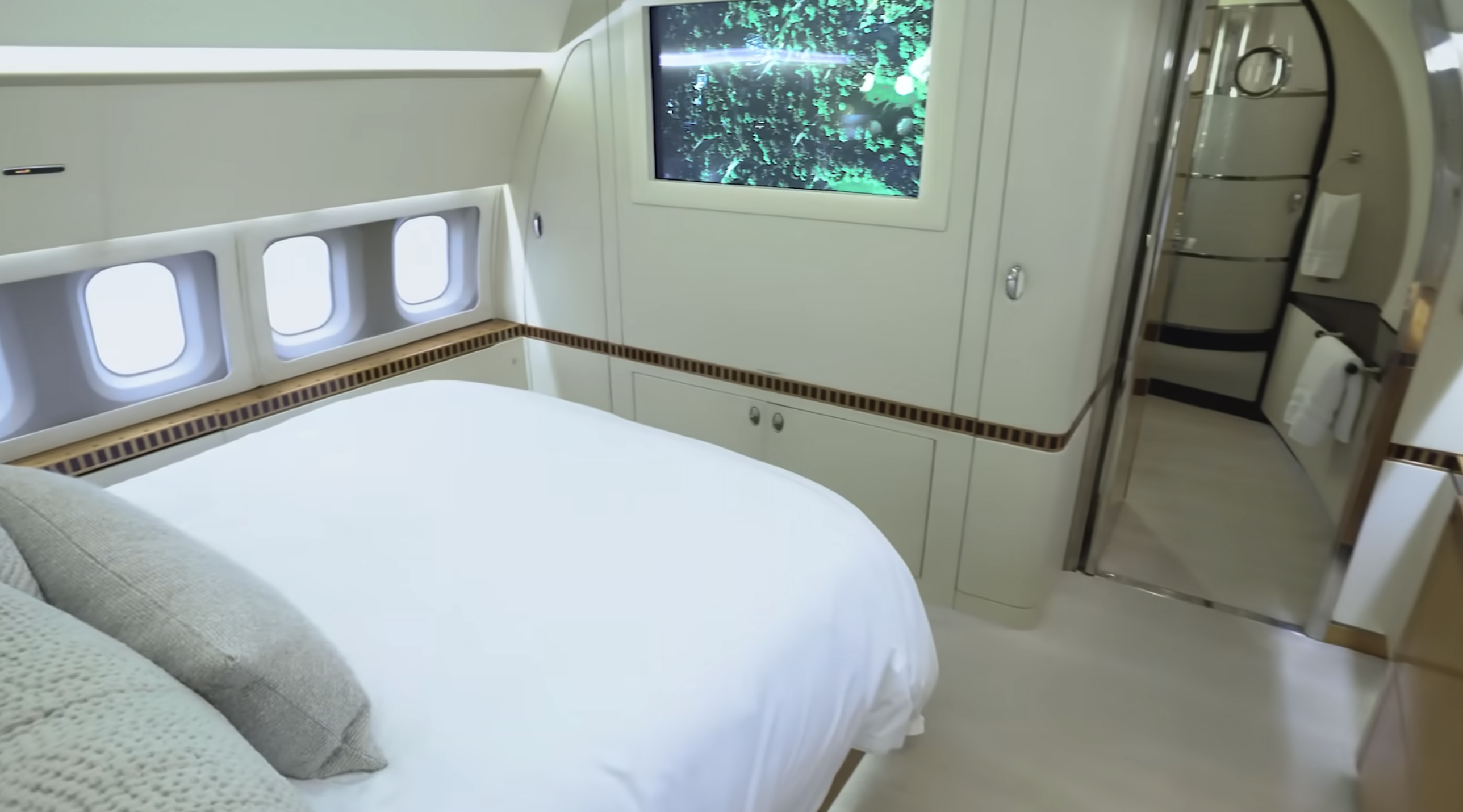 Worlds Most Expensive Flights