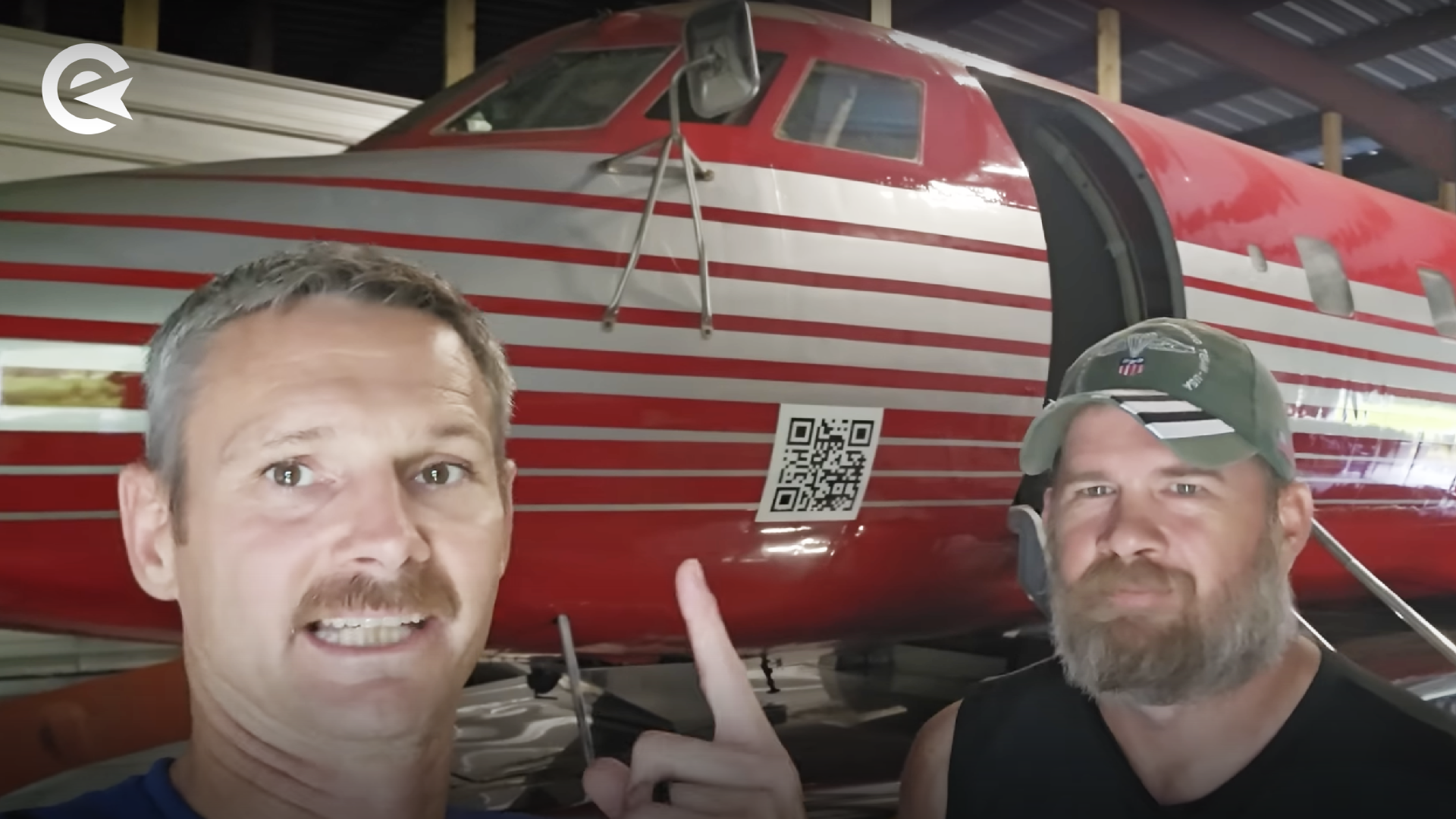 You Tuber Baut Elvisjet um