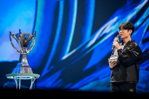 Zeus T1 Worlds Finals MVP