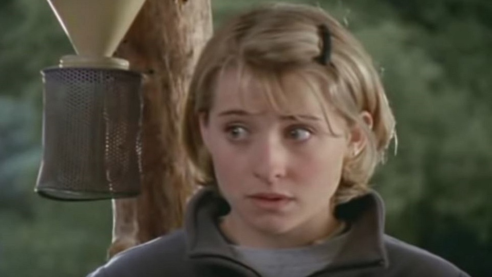 Allison mack camp nowhere cropped processed by imagy