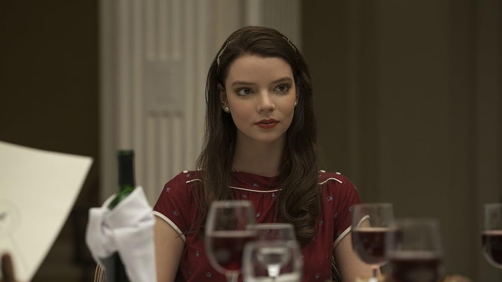 Anya taylor joy Barry 2016 1
