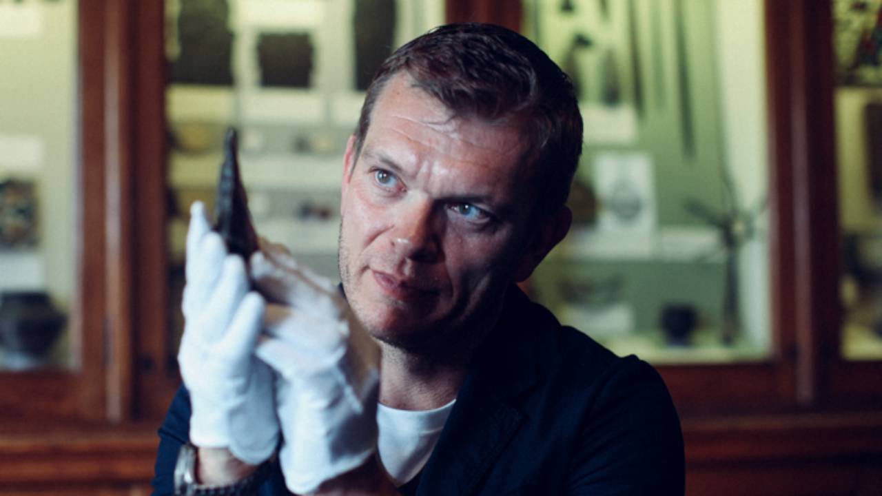 Archaeology a secret history msn