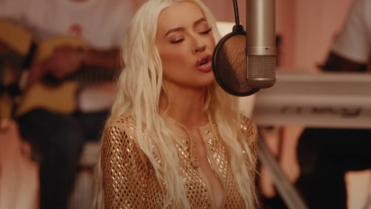 Christina aguilera music video