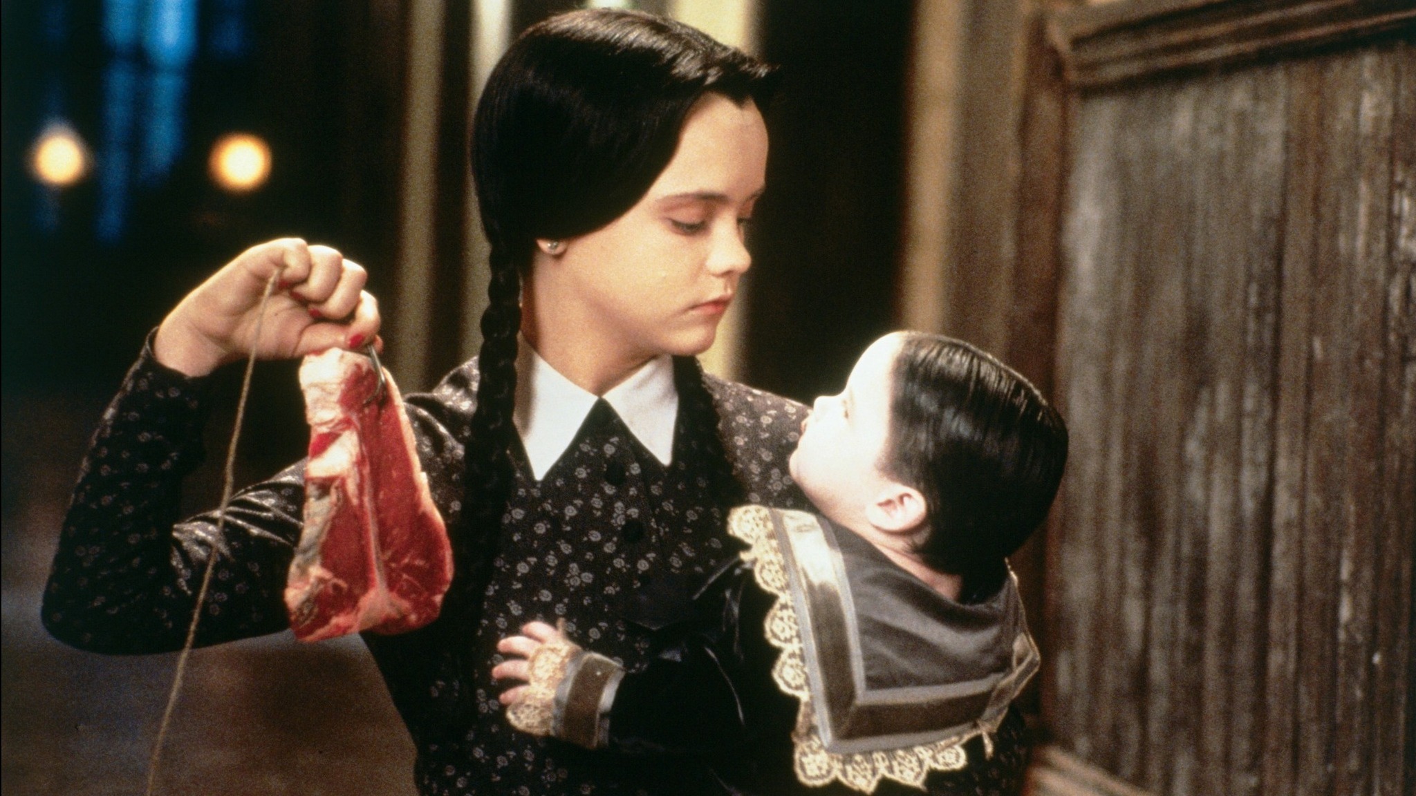 Cropped Addams Family