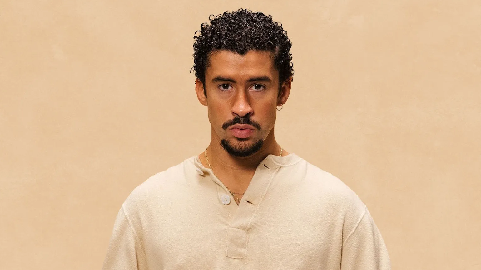 Cropped Bad Bunny Dt MF