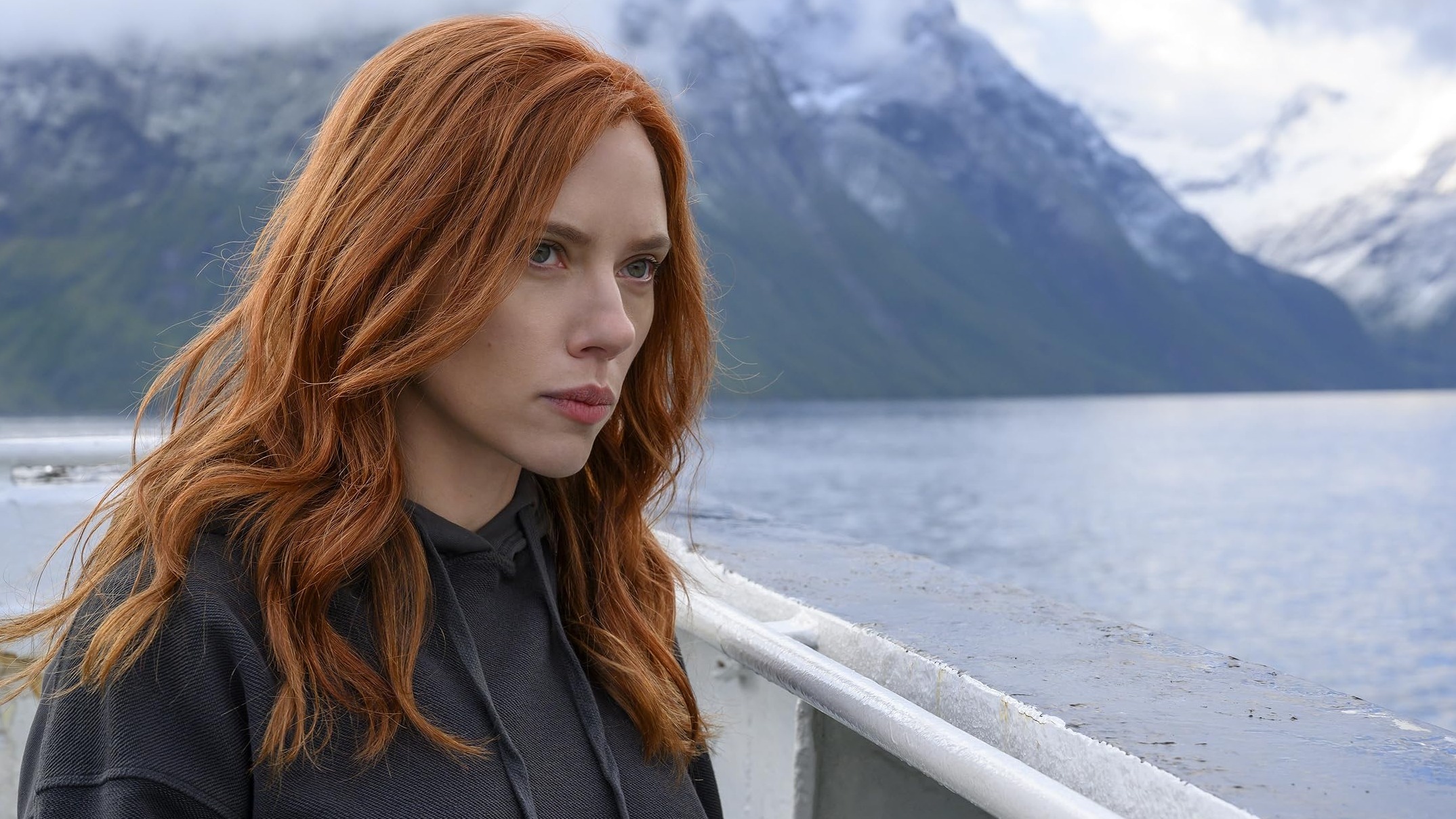 Cropped Black Widow