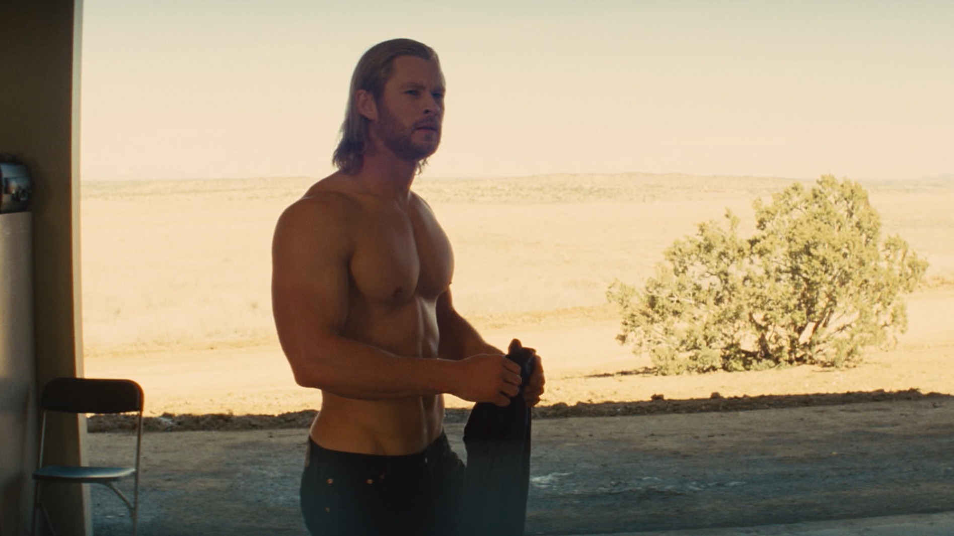 Cropped Chris Hemsworth Thor 2011