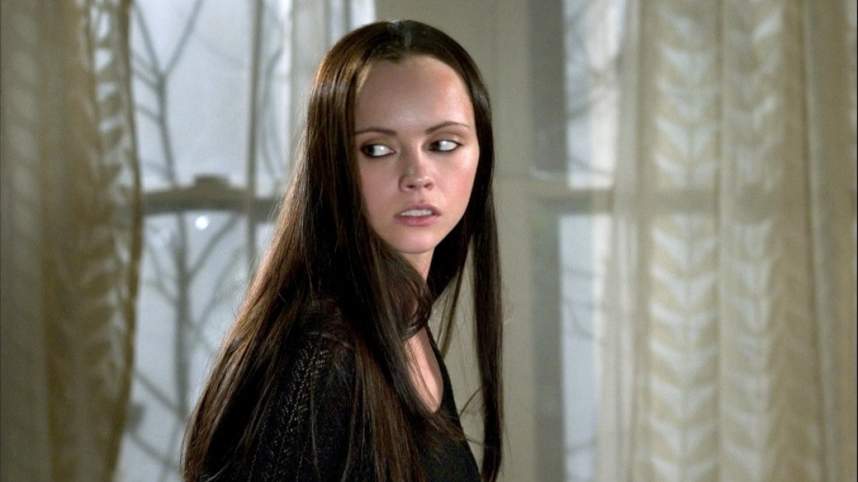 Cropped Christina Ricci Cursed 2005