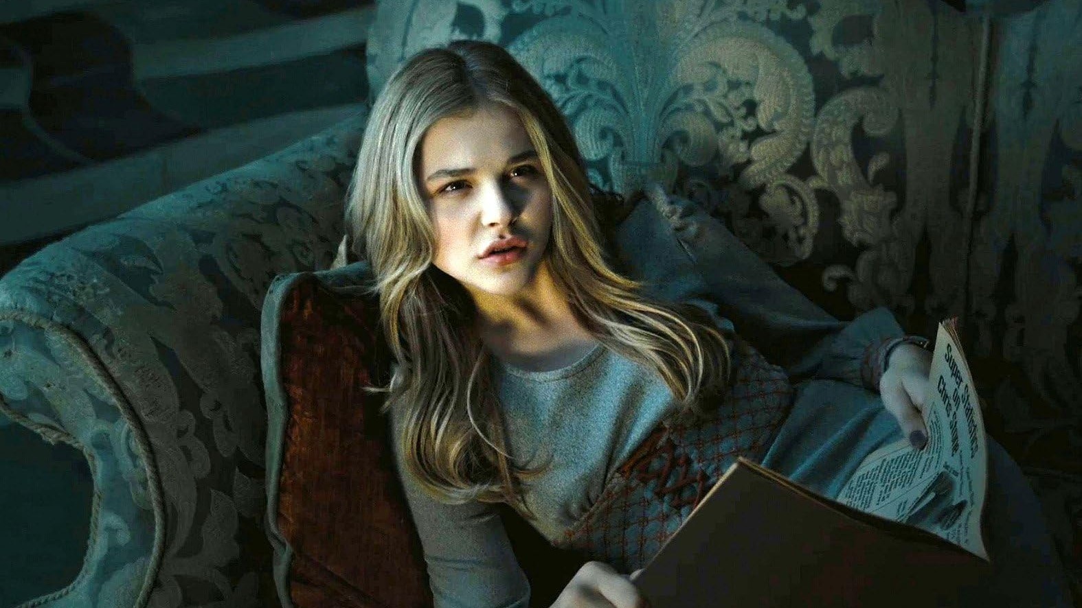 Cropped Dark Shadows