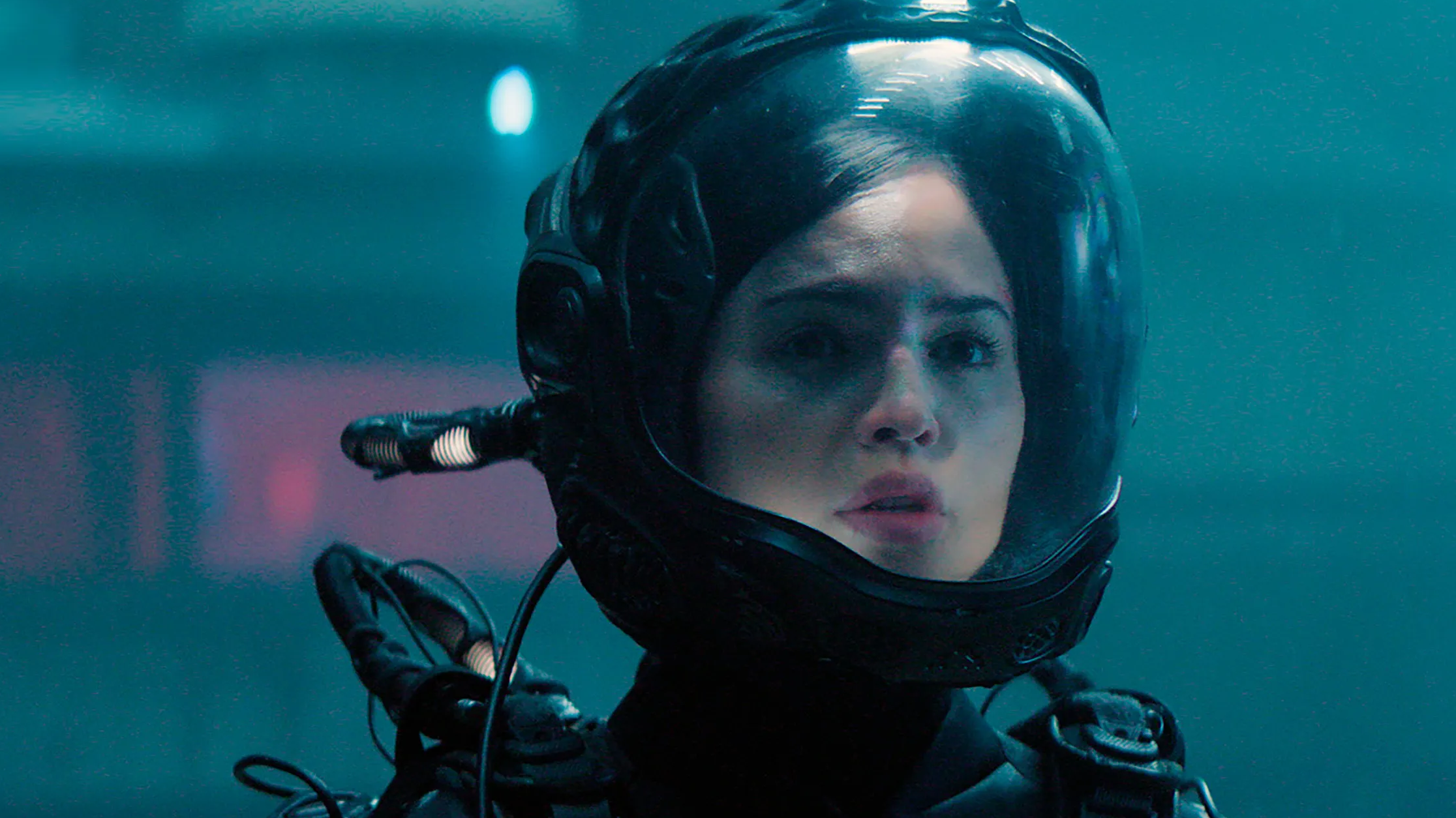 Cropped Eiza Gonzalez Ash 2025