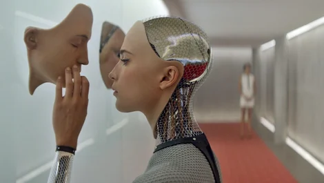 Cropped Ex Machina