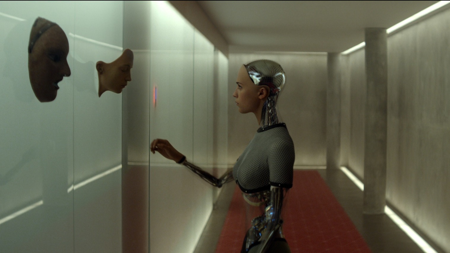 Cropped Ex Machina