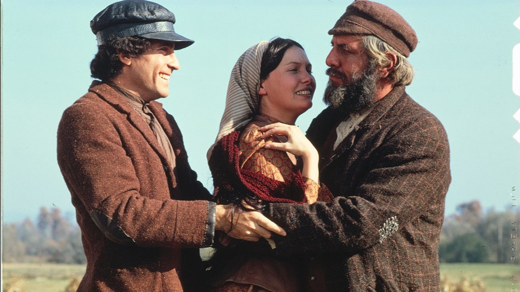 Cropped Fiddler on the Roof