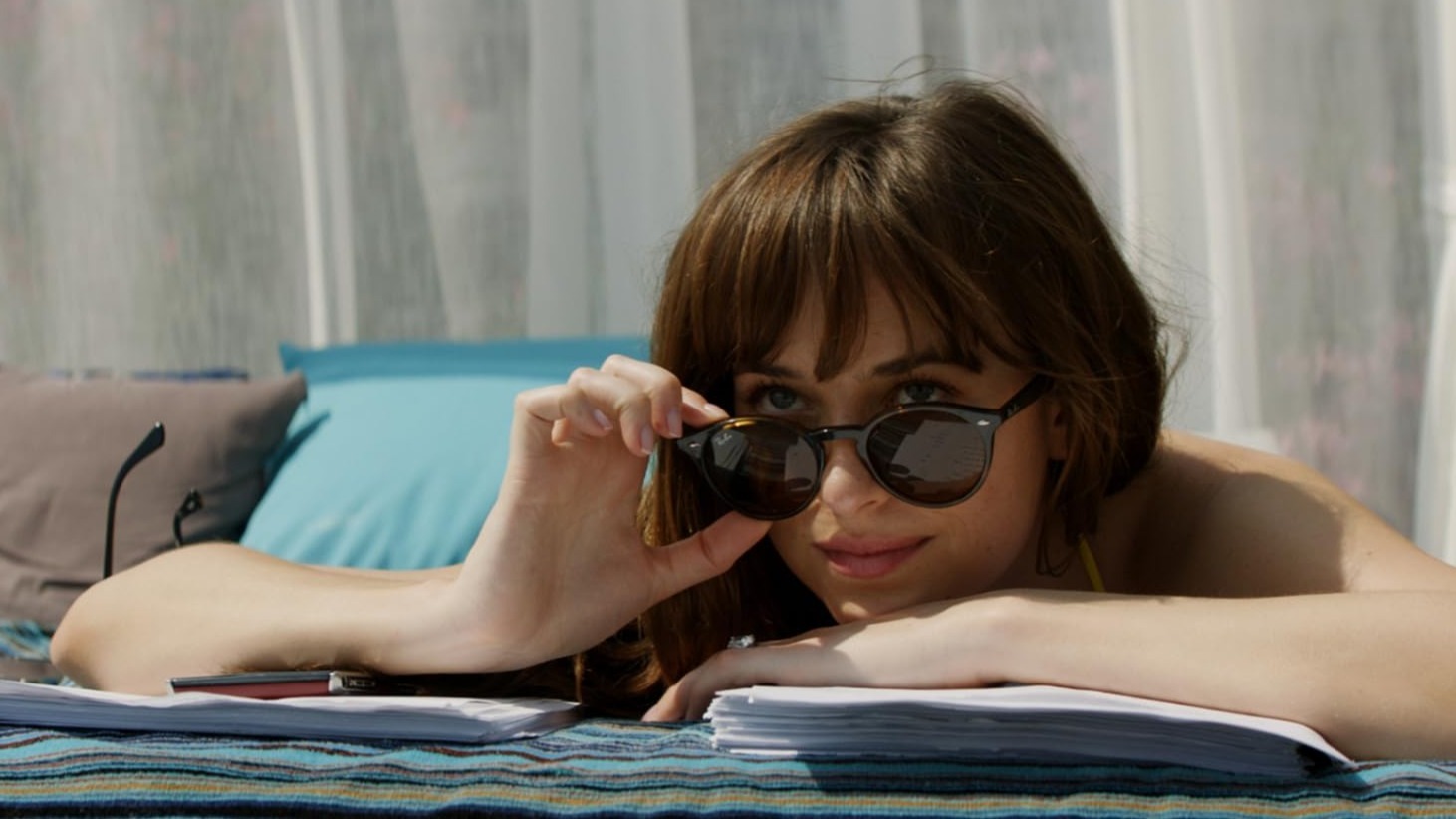 Cropped Fifty Shades Freed