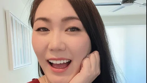 Cropped Hafu