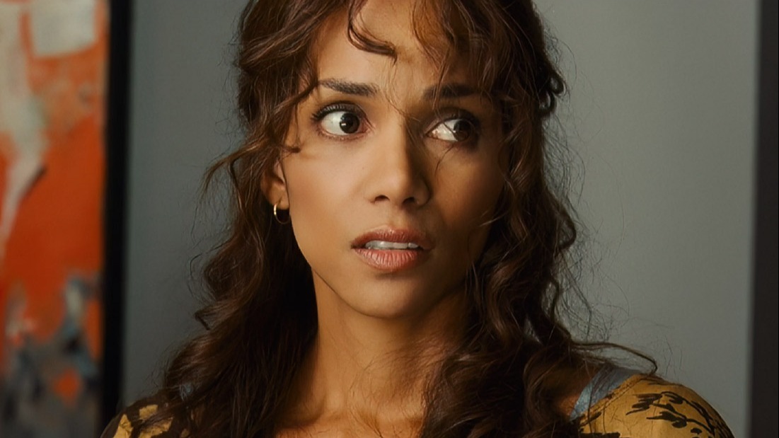 Cropped Halle Berry catwoman