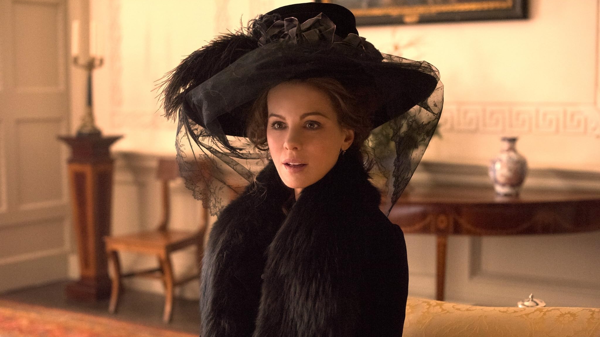 Cropped Love Friendship