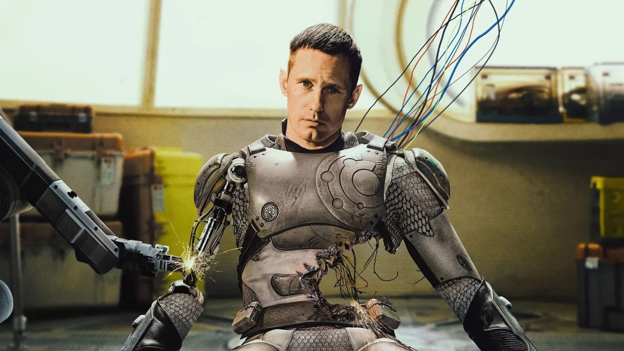Cropped Murderbot