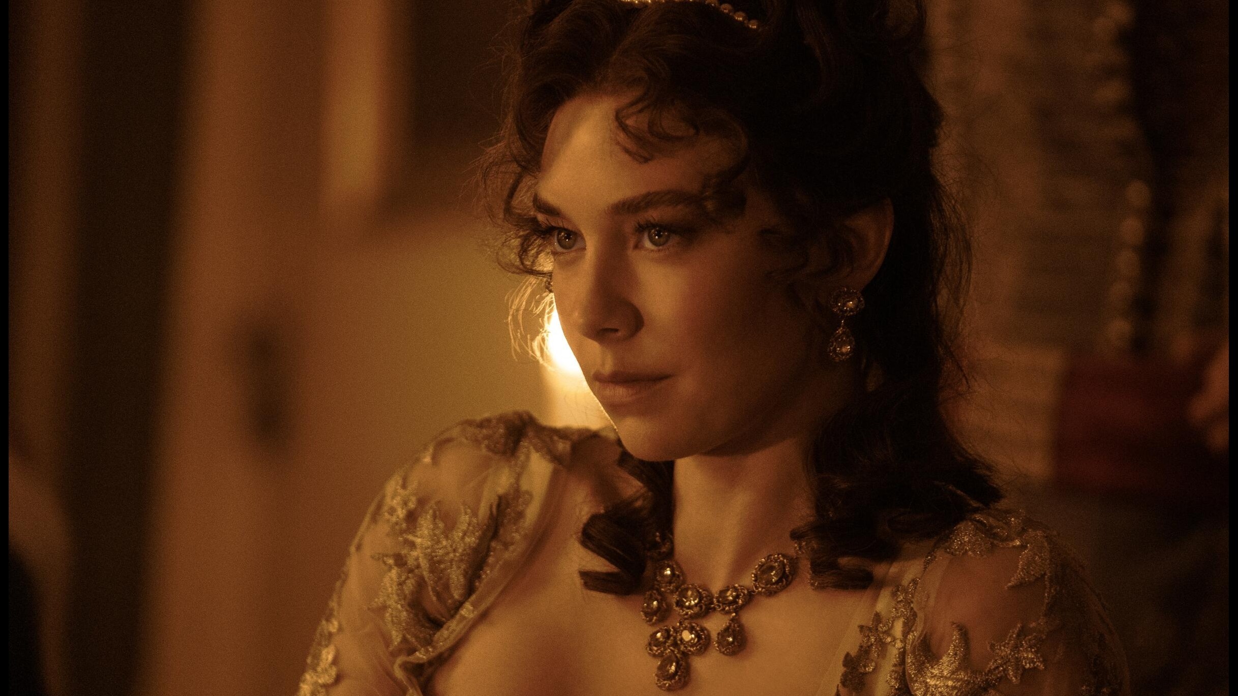 Cropped Napoleon Vanessa Kirby