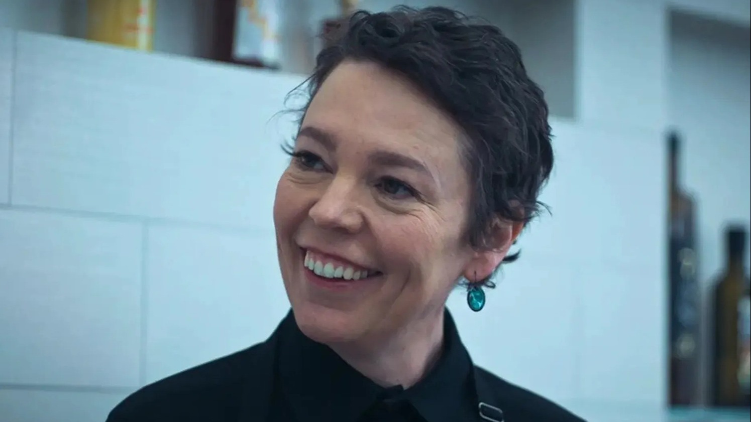 Cropped Olivia Colman The Bear