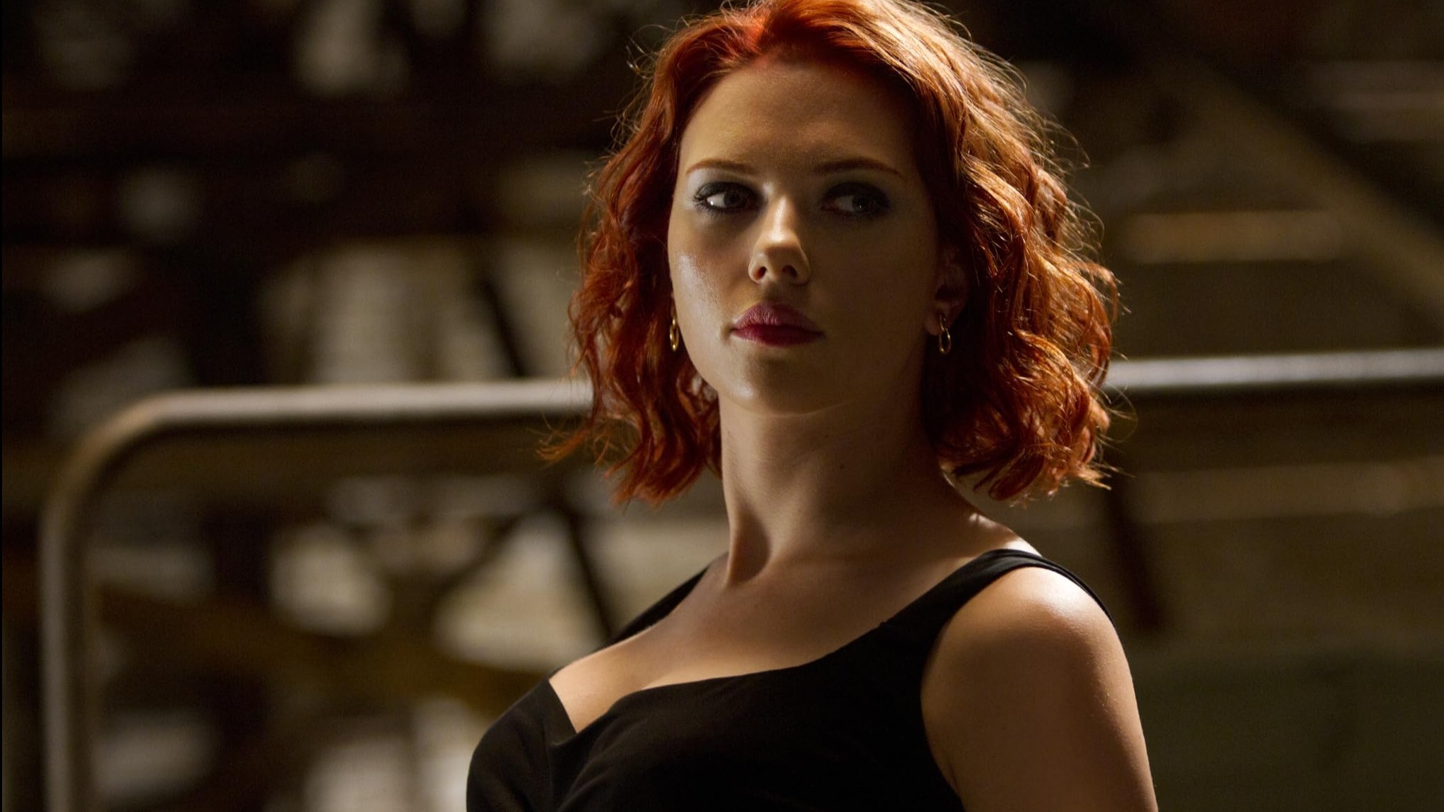 Cropped Scarlett Johansson