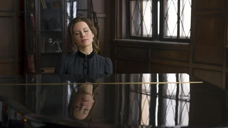 Cropped Stonehearst Asylum