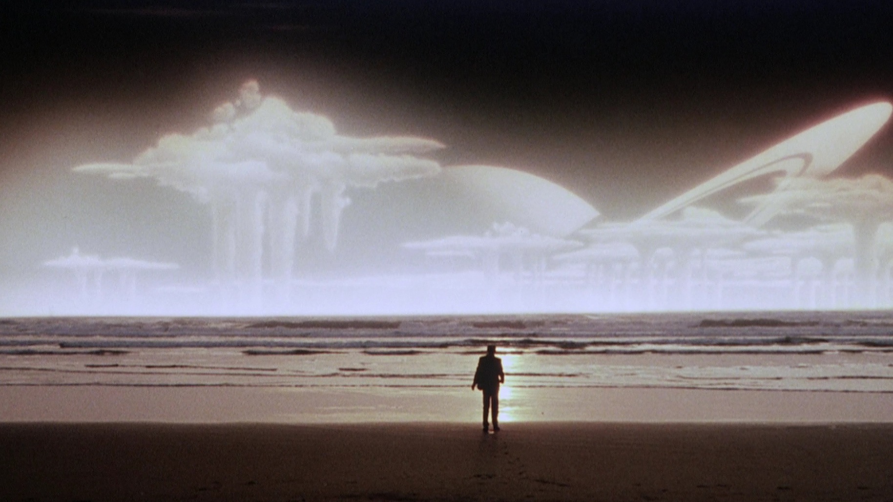 Cropped The Quiet Earth 1985