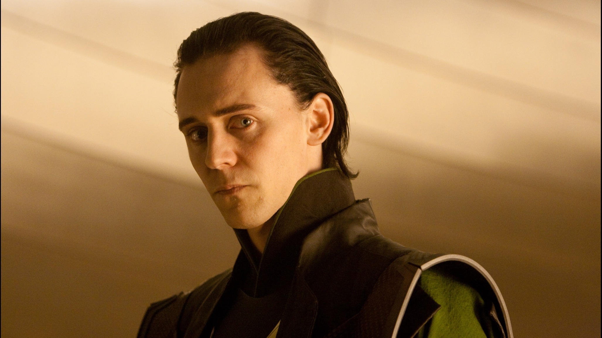 Cropped Tom Hiddleston