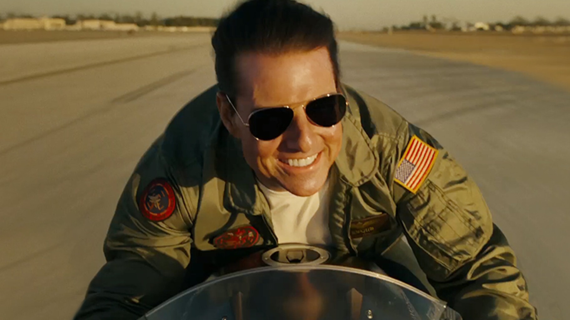 Cropped Top Gun Maverick 2022