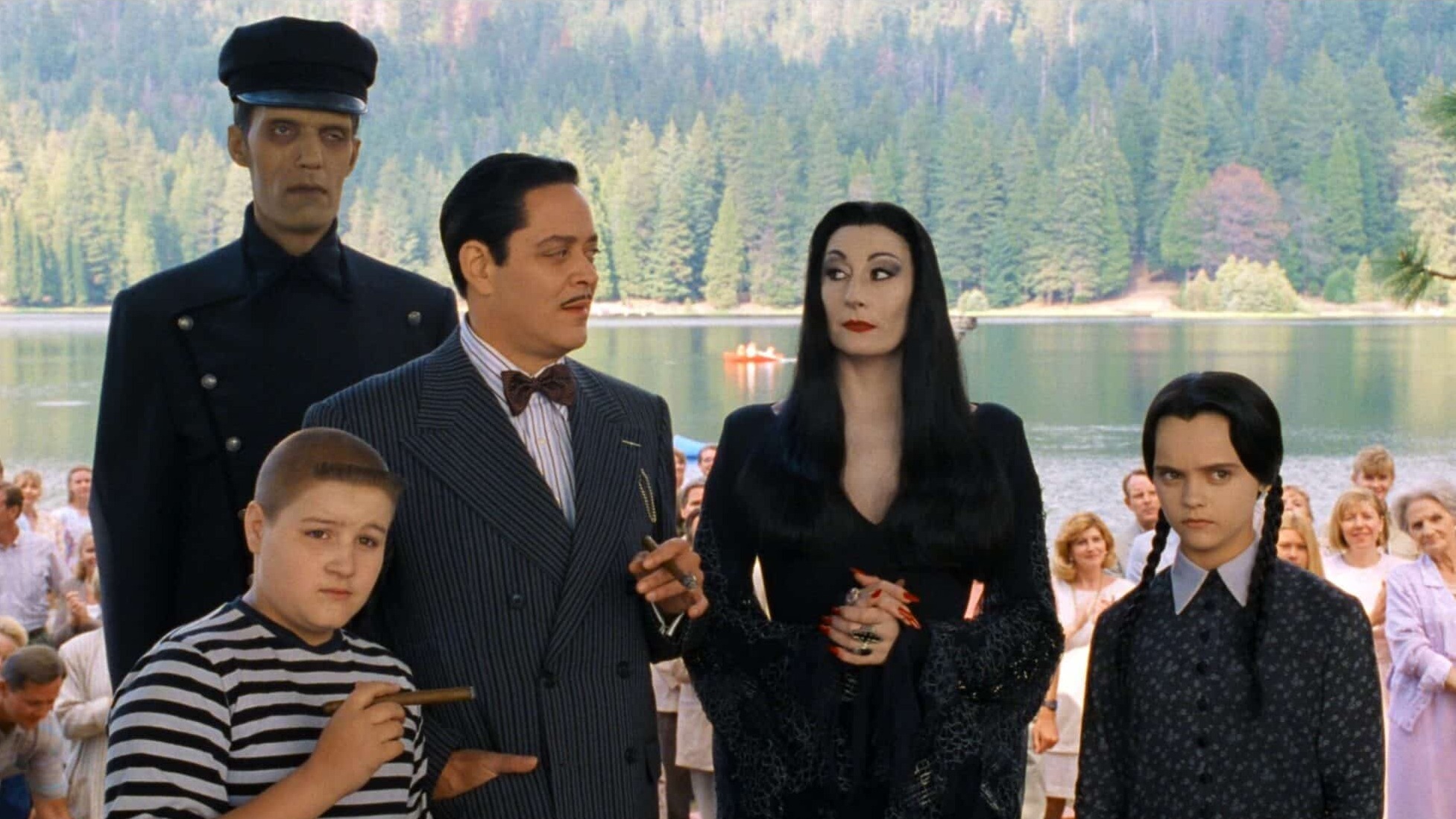 Cropped addams family values 1993