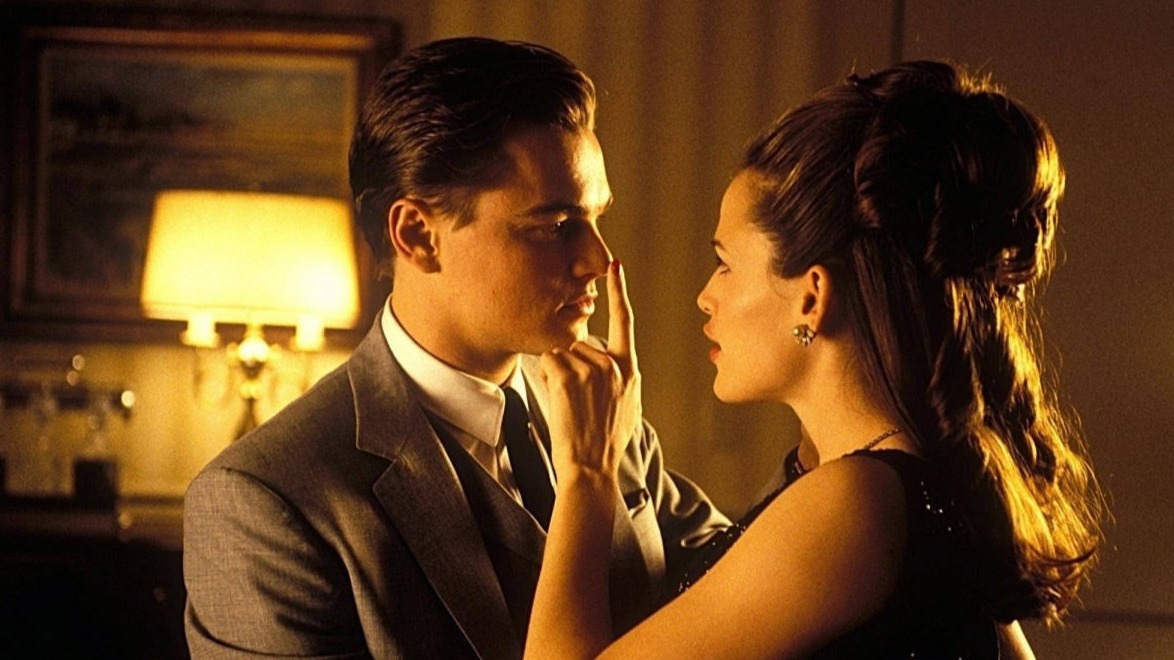 Cropped catch me if you can 2002