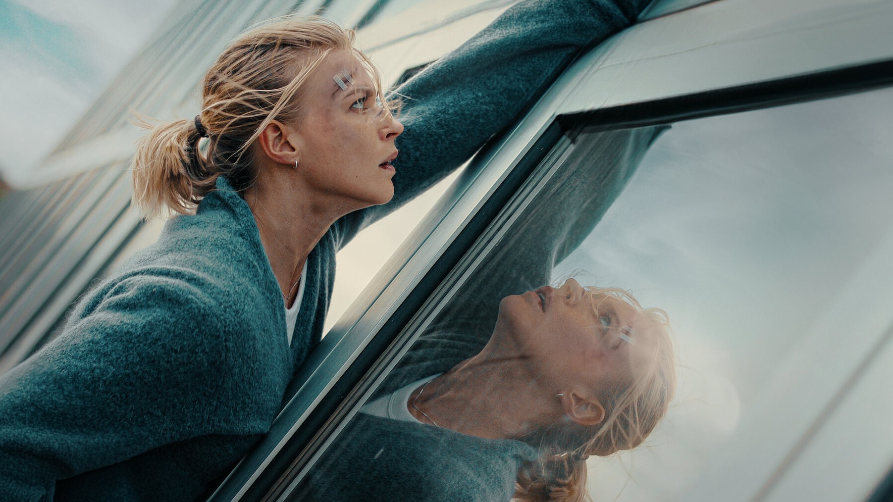 Cropped exterritorial