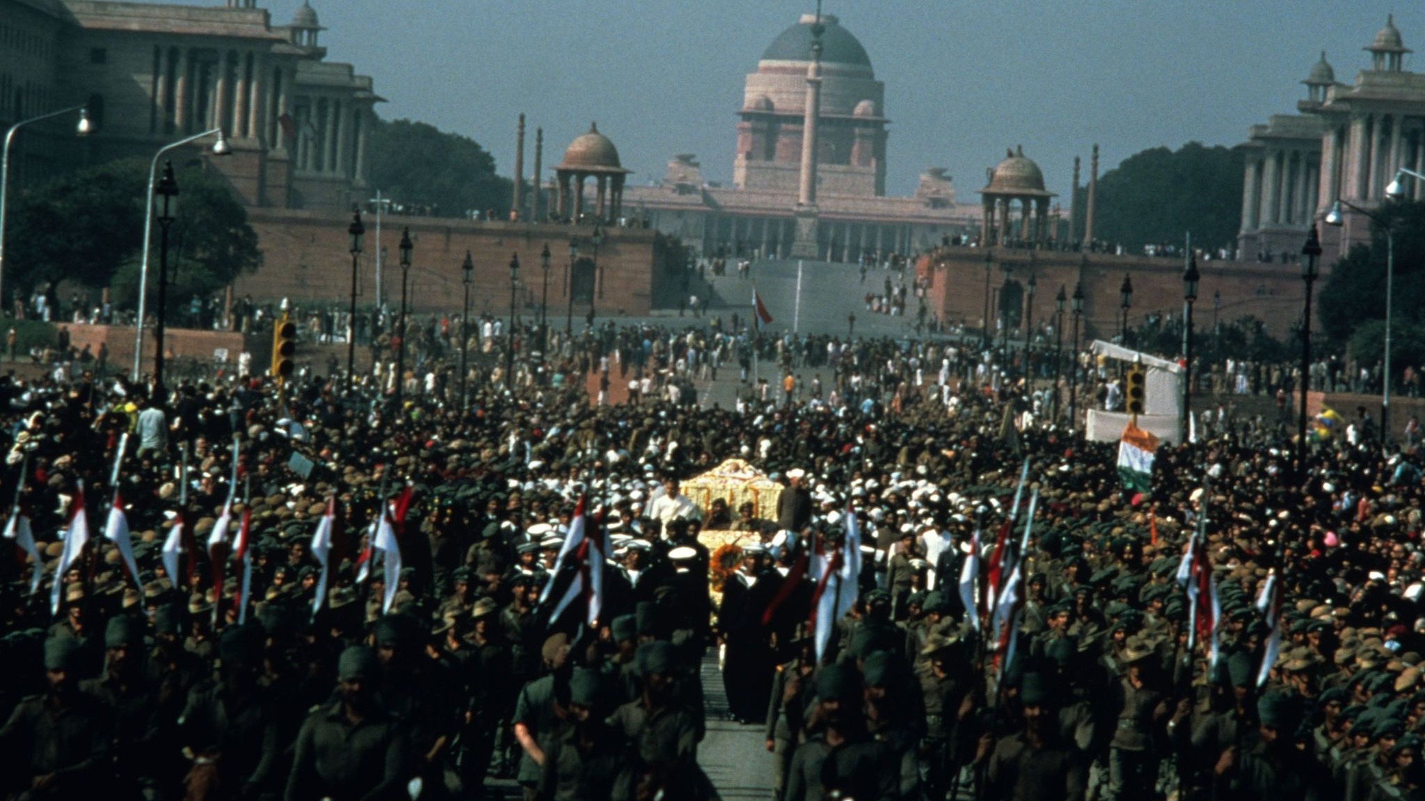 Cropped gandhi 1982