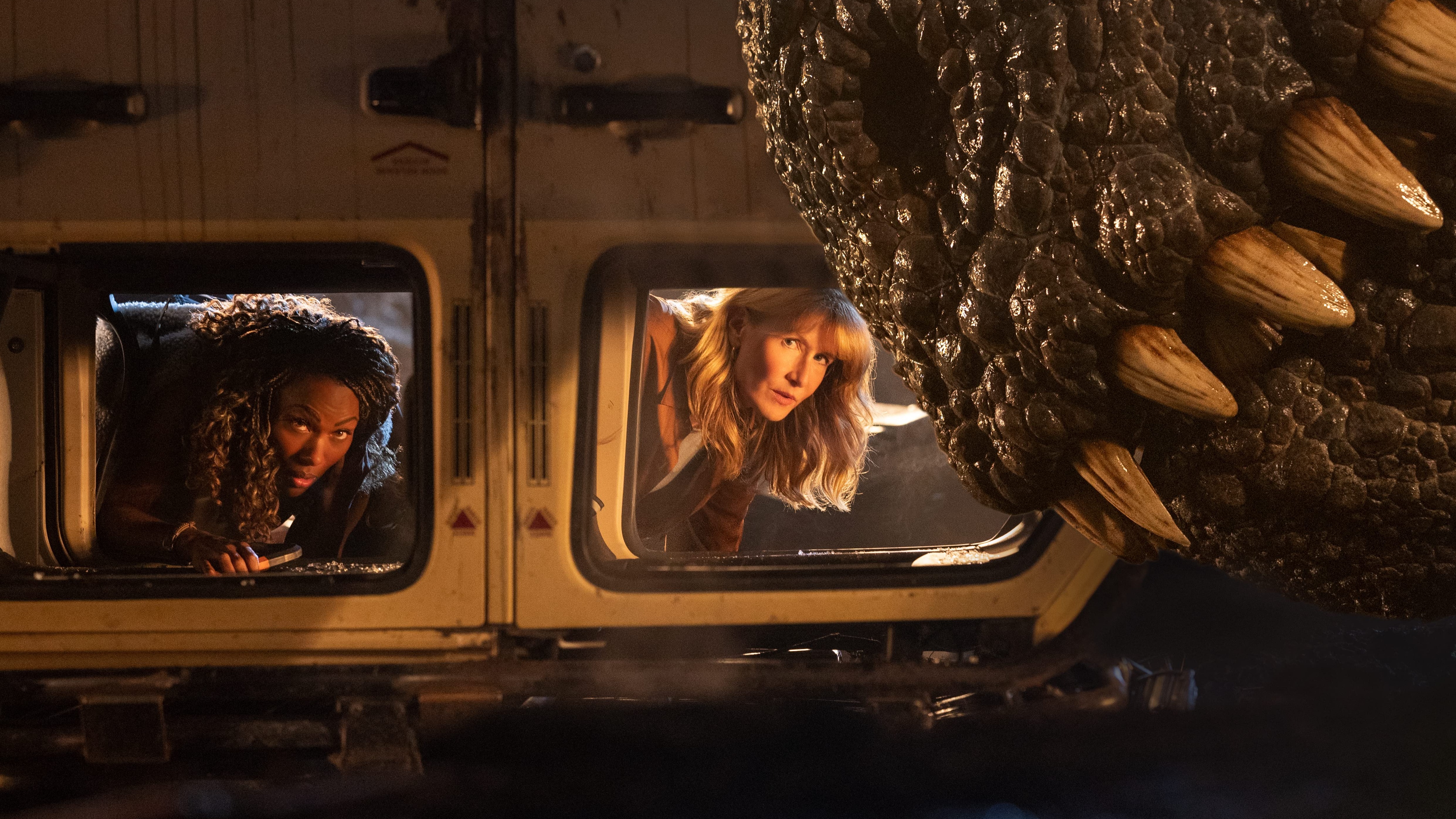 Cropped jurassic world dominion